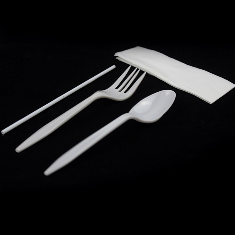 PP Disposable Plastic Set 2.5g Fork, Spoon, Napkin, Straw Cutlery Set Takeaway