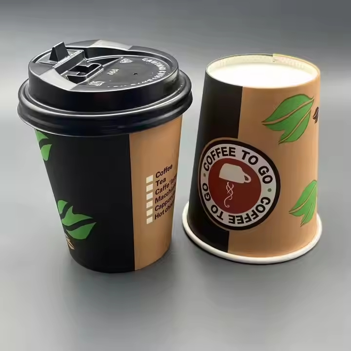 Бумажный стакан 24oz с крышкой и трубочкой