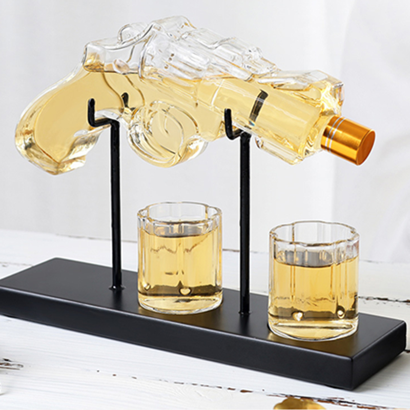 Wholesale High Borosilicate Glass Custom Unique Creative Gun Whiskey Glass Decanter Gift Set for Men Women