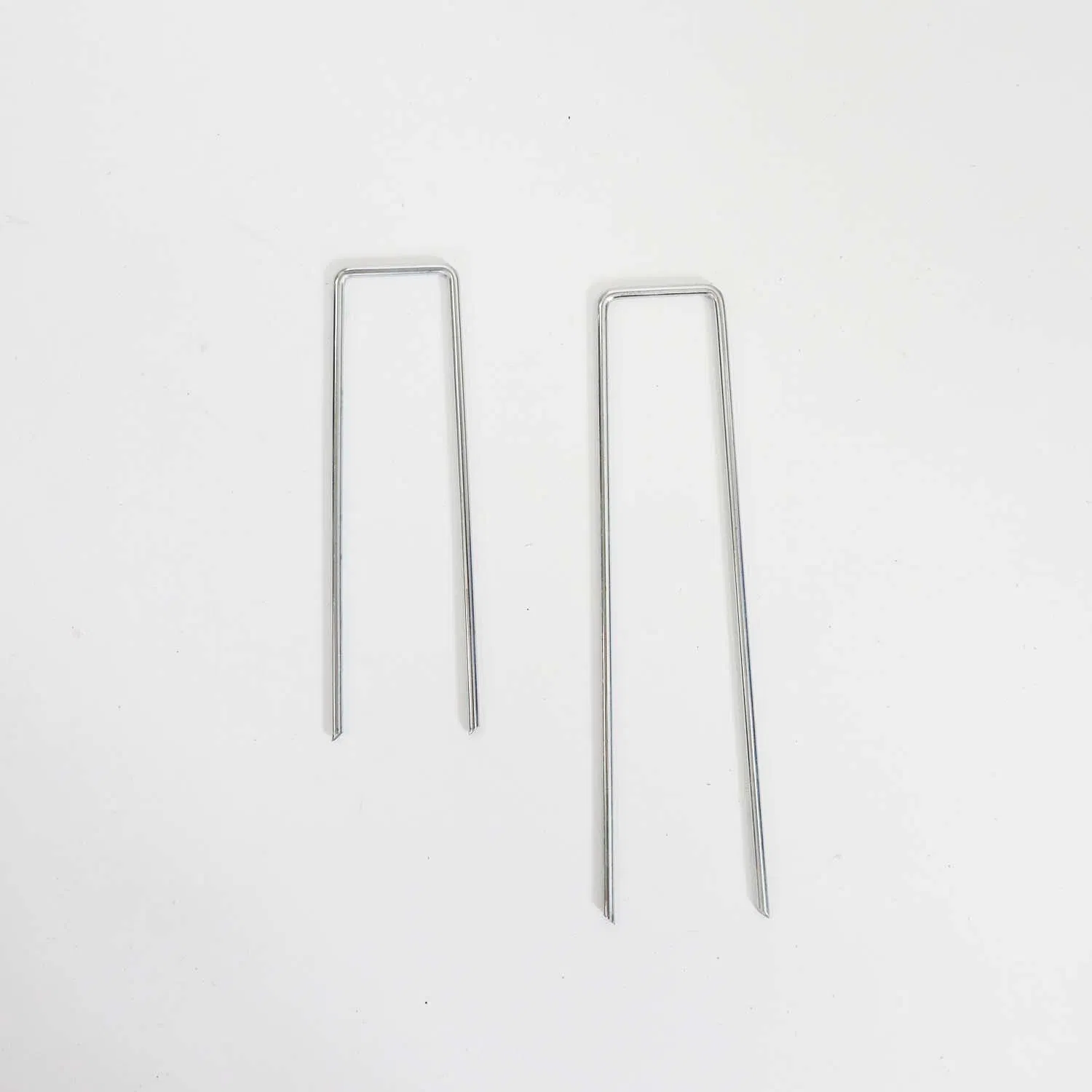 U-Shaped Nails for Long-Term Fixing of Artificial Turf,
