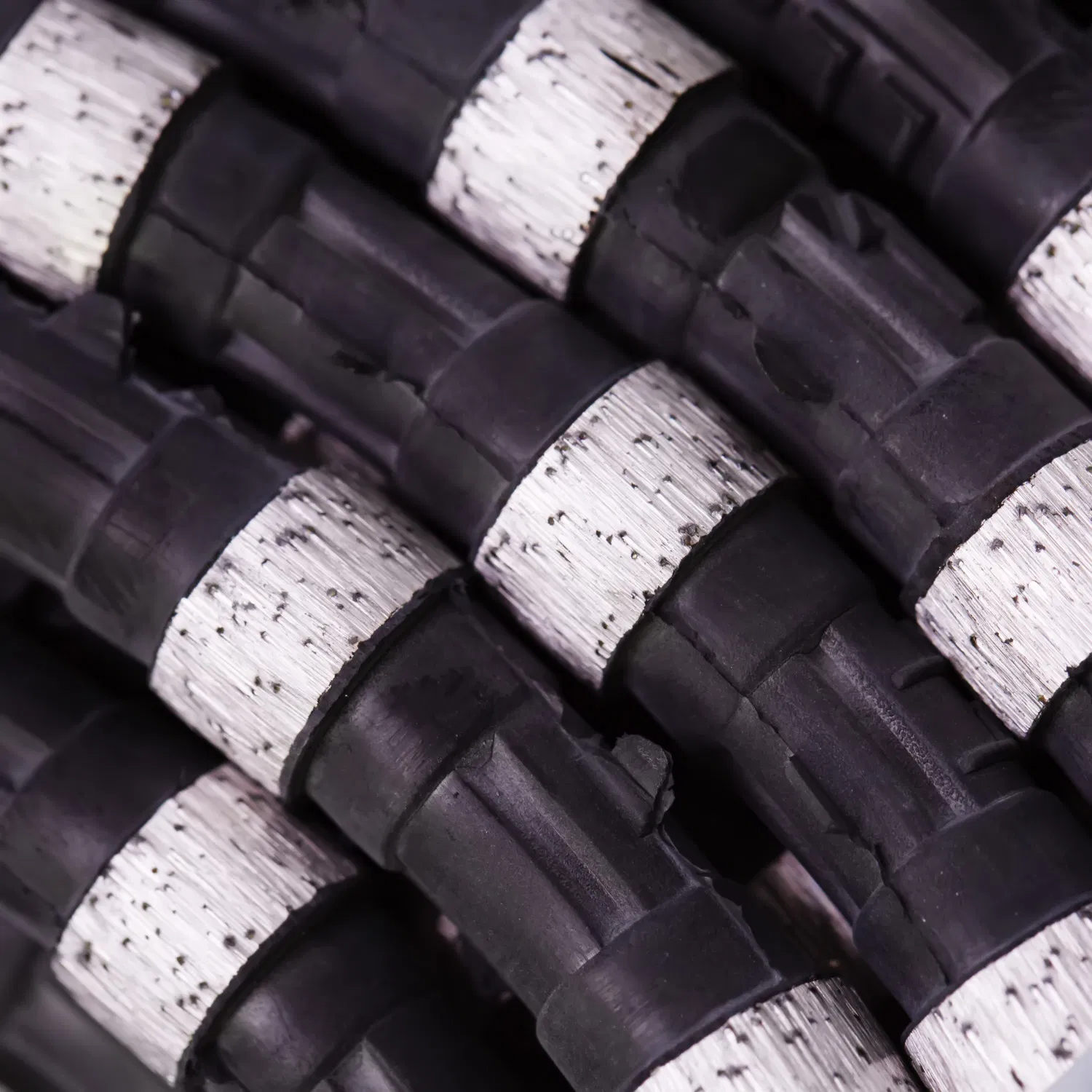 2023 Factory Custom 11.5mm Rubber Fixed Diamond Wire Rope Concrete Cutting Wire Saw Used on Hydraulic and Electrict Diamond Wire Saw