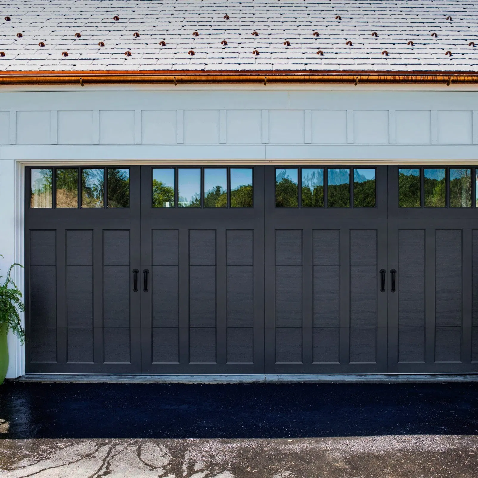Aluminum Garage Door Used in Different Places and Shades
