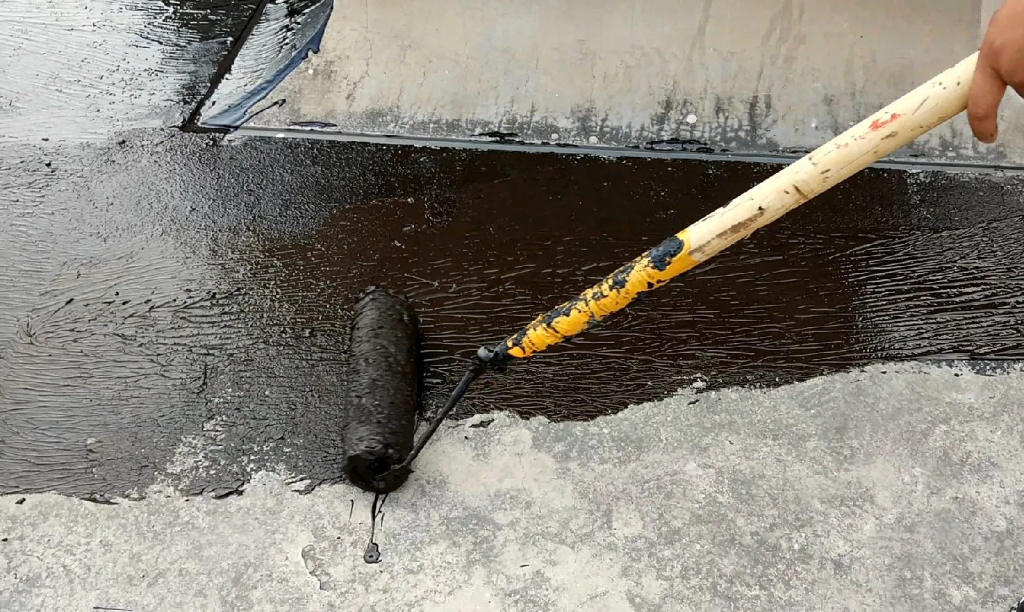 (Spray Applied Non Curing) Rubber Asphalt Waterproof Coating/Liquid Waterproof Membrane