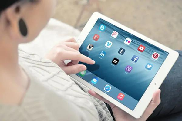 Custom Black Color Silkscreen Printed Anti-Glare AG Glass Panel for Display of Farm Machines