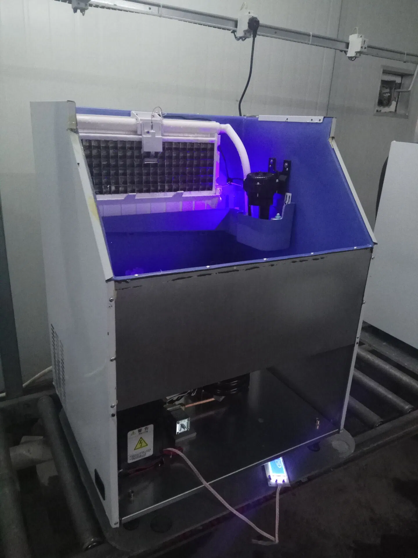 70kg/80kg/100kg/130kg Per Day Ice Cube Maker Machine