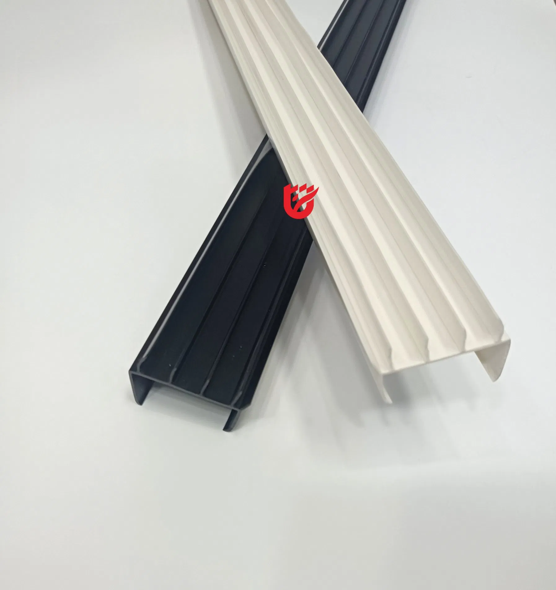 Vinyl Door Bottom Sweep Seal for Wooden Door Bottom with TPE Material