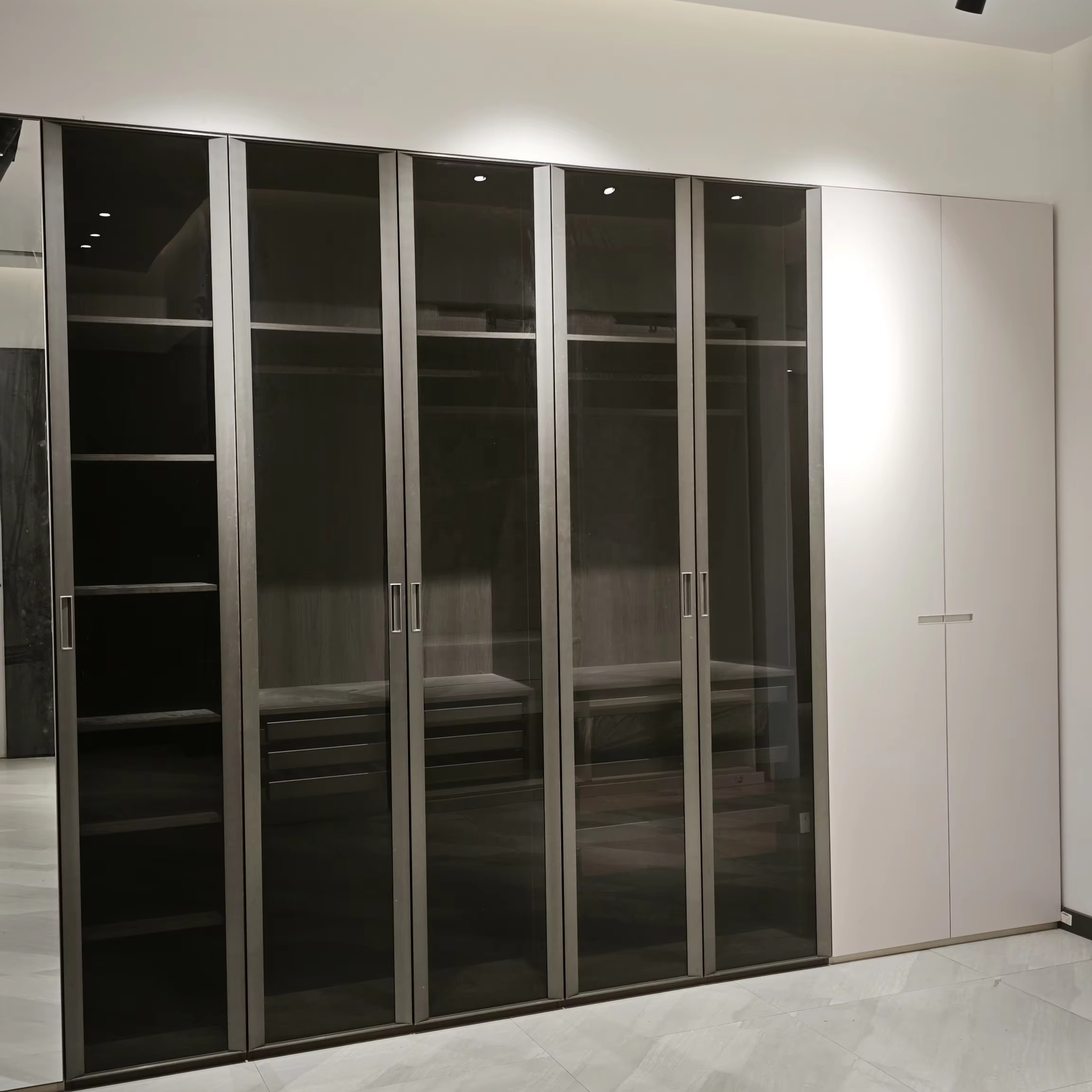 Шкаф для одежды белый двустворчатый 2 двери