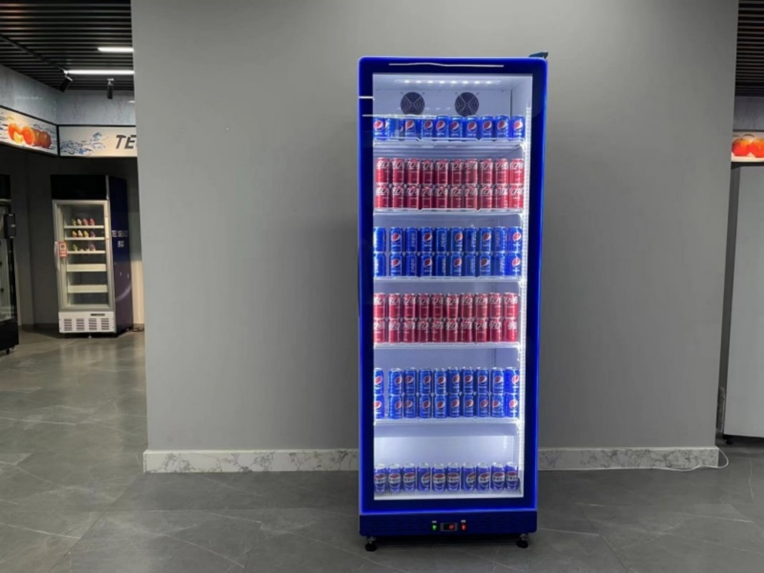 800L Vertical Display Cooler