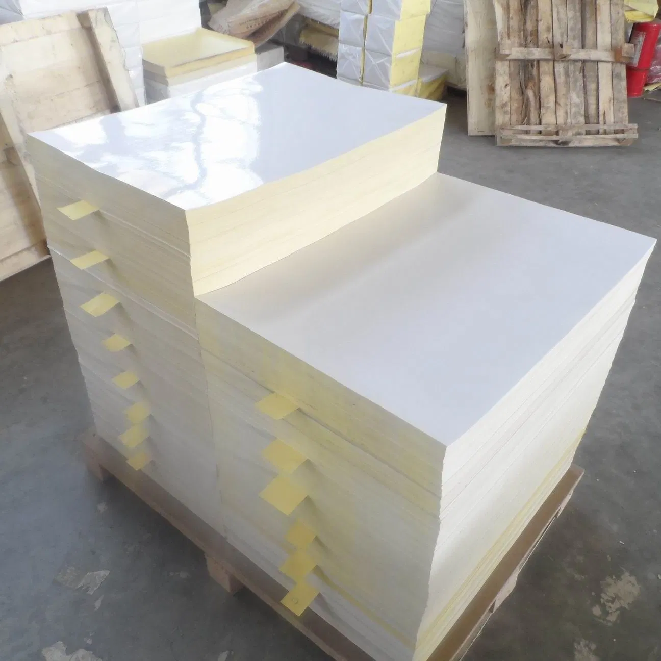 Self Adhesive Sticker Paper with 3.8cm Back Slit Back Cut