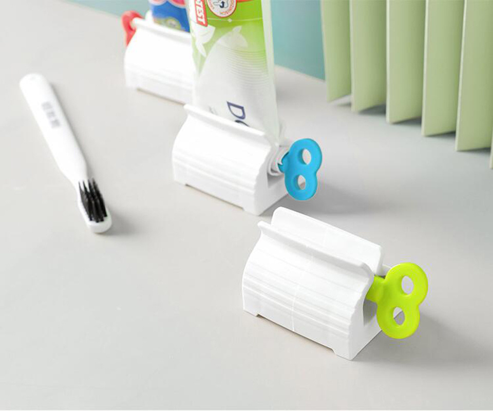 Automatic Lazy Manual Squeezing Toothpaste Dispenser Mi13842