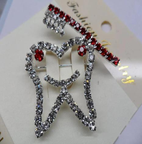Dental Gift Dental Product Sparkly Crystal Tooth Shape Brooch