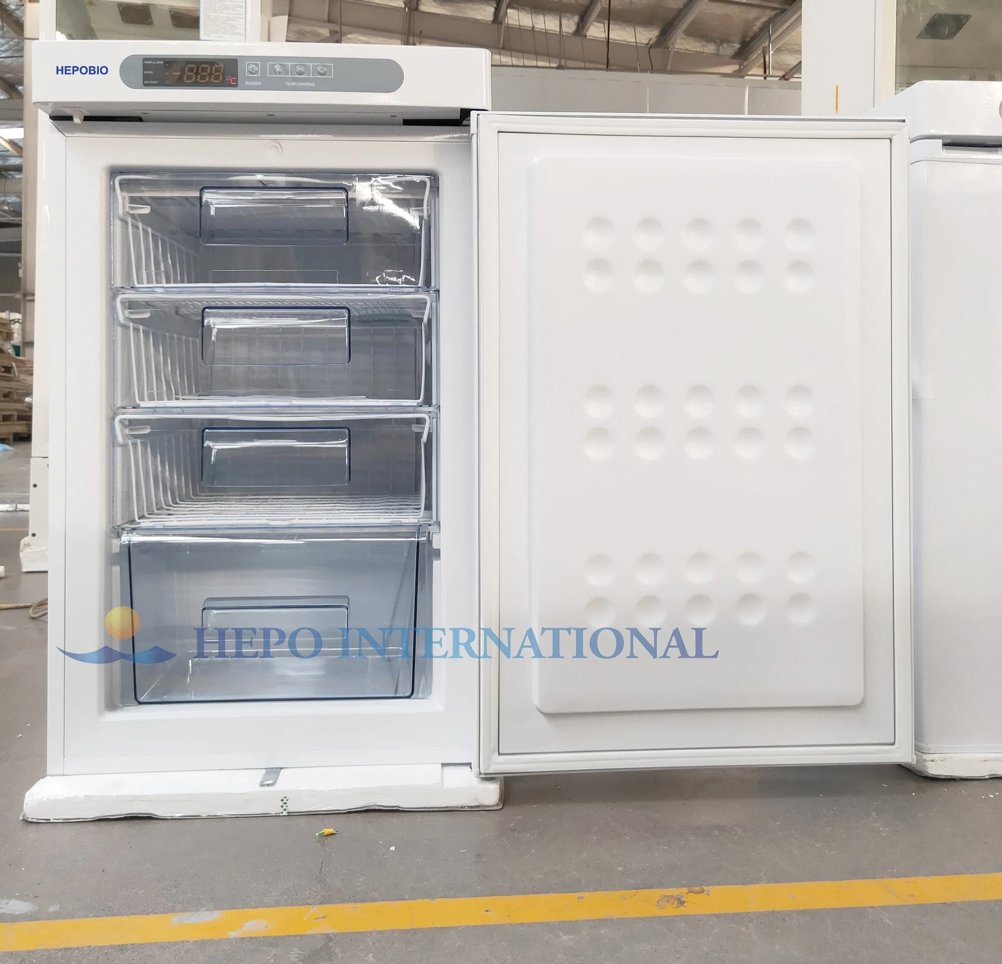 2 to 8 Degree 240L Upright Style Medical Refrigerator (HEPO-U240)