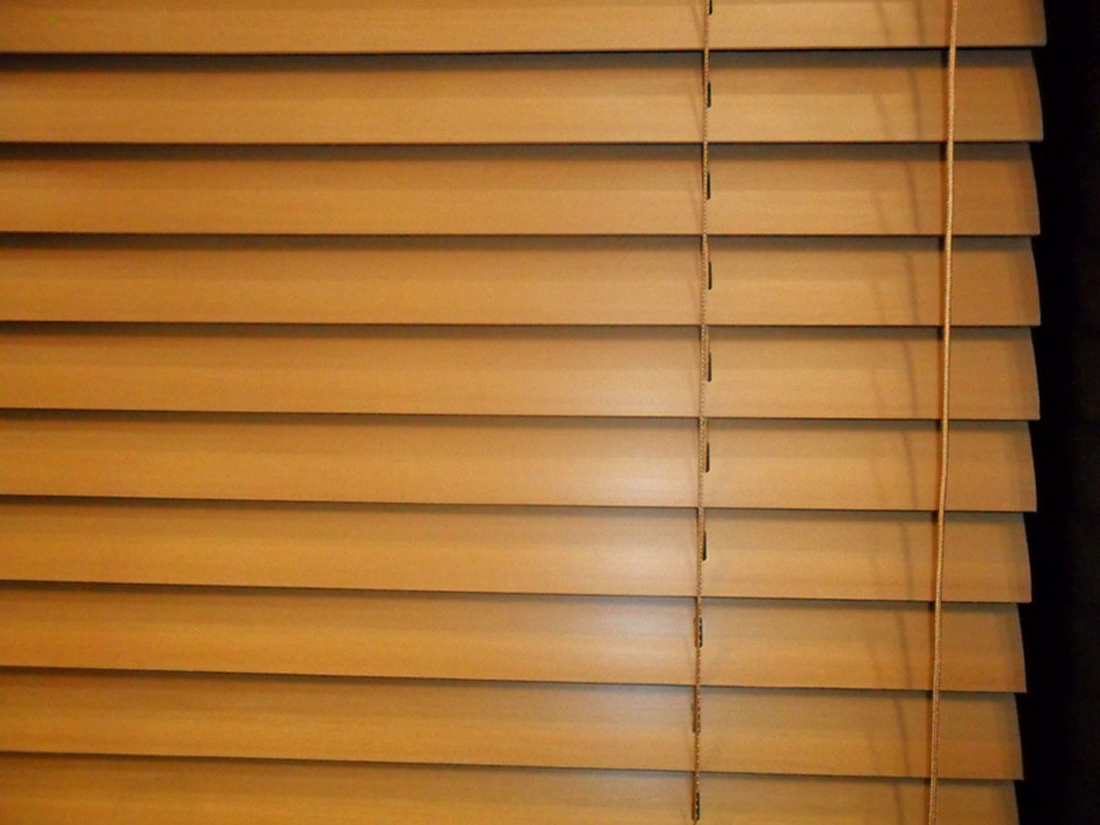 New Designed PVC Faux Wood Window Shutter Cheap Price Venetian Shutters