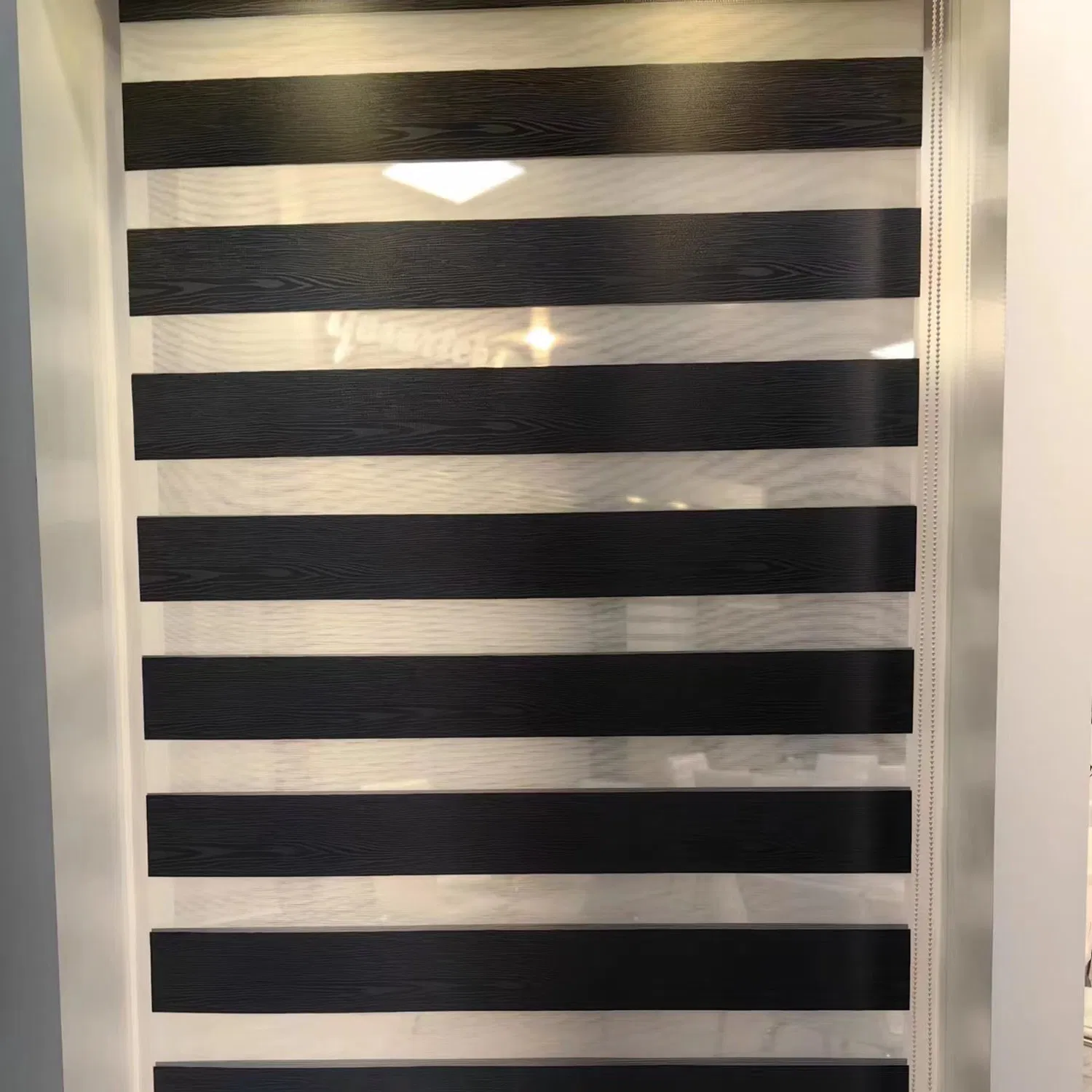 Customized Size and Color Superior Quality Factory Wholesale Roller Zebra Blinds