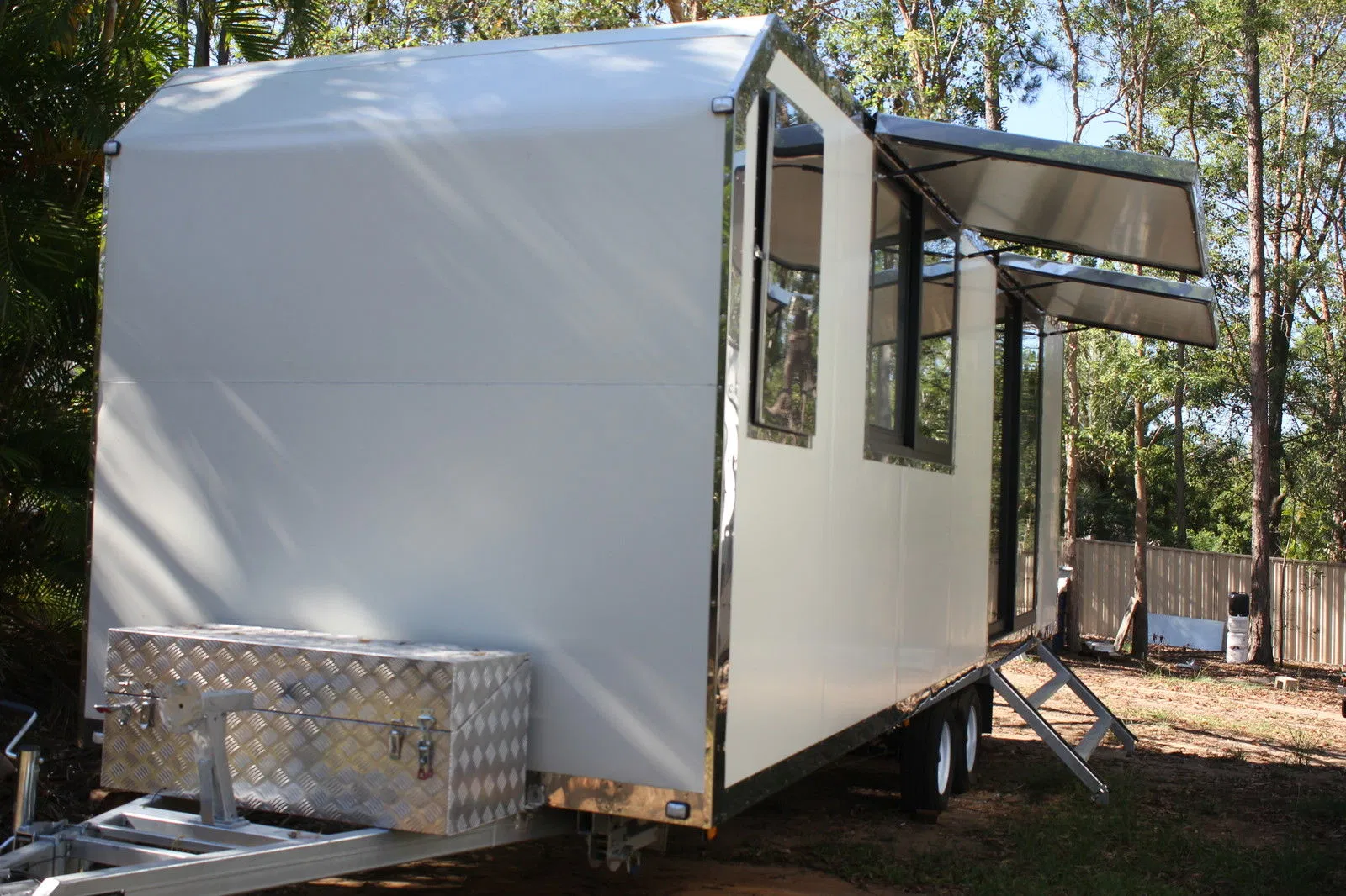 Australian Nz Standard Easy Permitted Mobile Trailer Living House