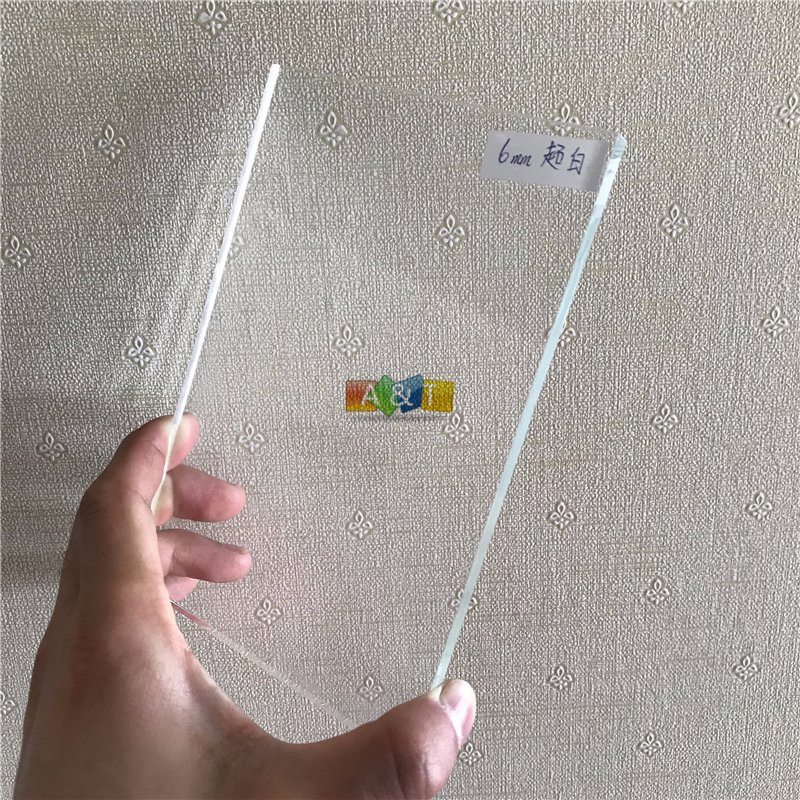 Сверхпрозрачное стекло 6мм, 8мм, 10мм Low-Iron