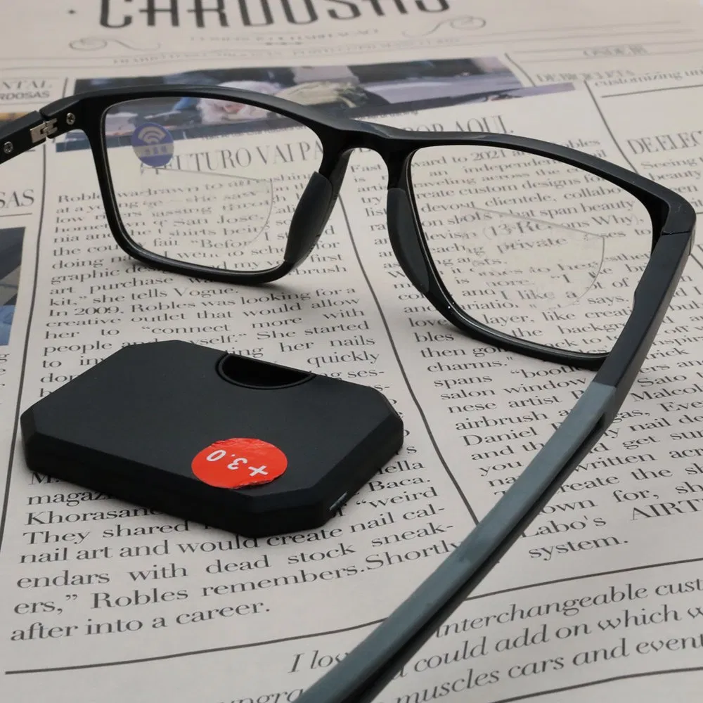 Portable 2-Piece Liquid Silicone Stick-on Presbyopic Lenses Magnification 1.75