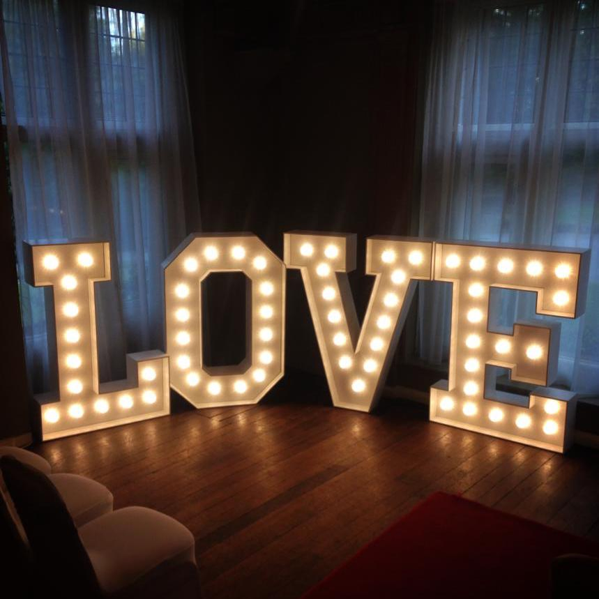 Waterproof Metal Acrylic Marquee LED Letters Alphabet Sign