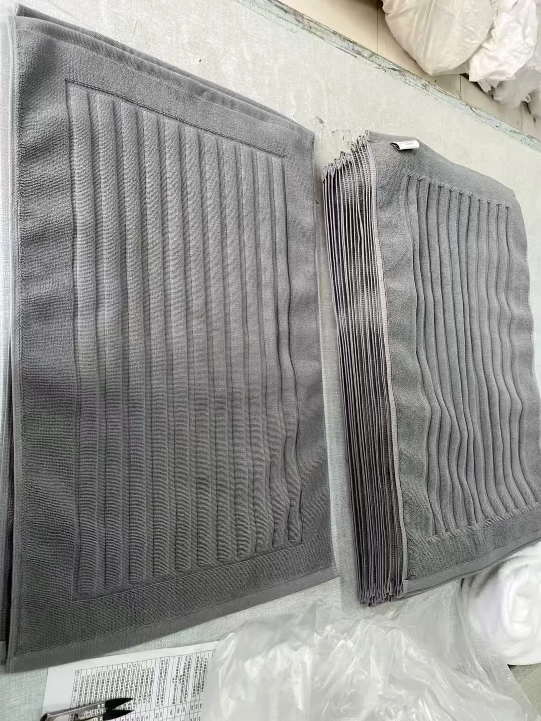 100% Cotton Towels for Hotel Usage or SPA with Custom Logo