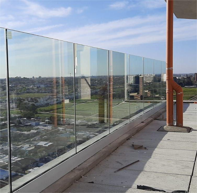 Adjustable Silver White Aluminium Bottom Rails Balustrade Profile