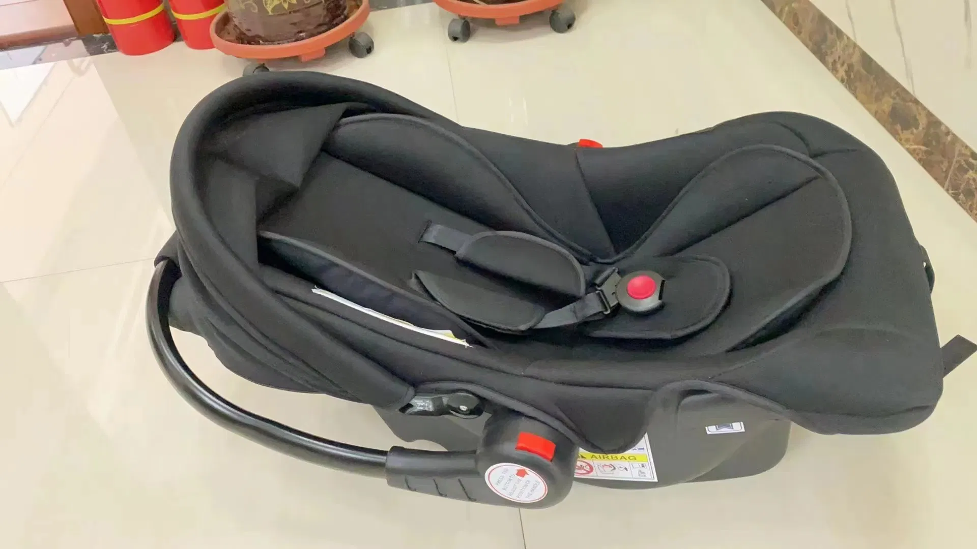 Hot-Selling Portable Infant Baby Safe Seat Children′ S Chairs Updated Seats