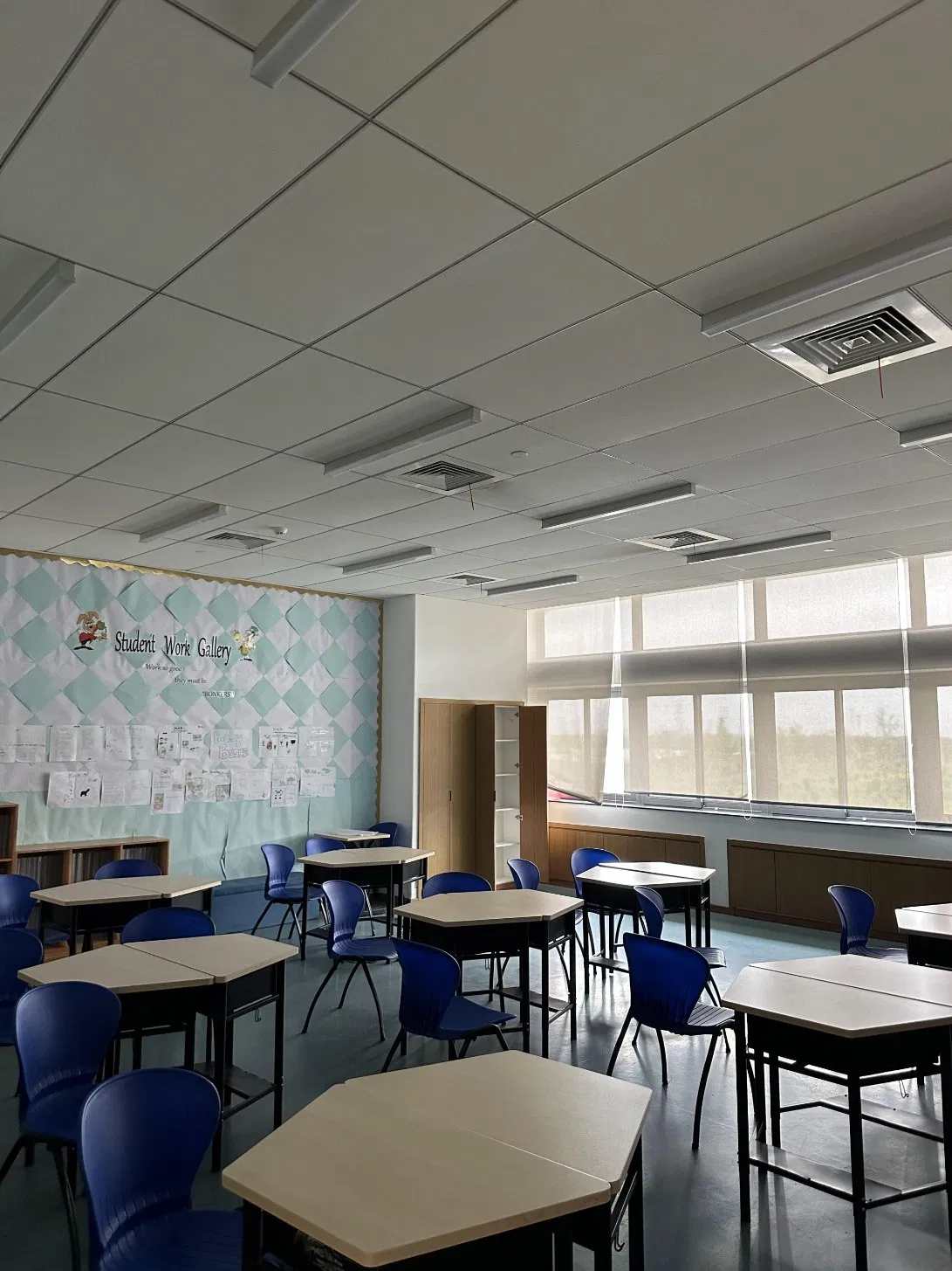 China Factory Acoustic Sound Panels Suspended Ceiling Insulation Rockwool Sound Absorbing Ceiling Tiles for School and Office