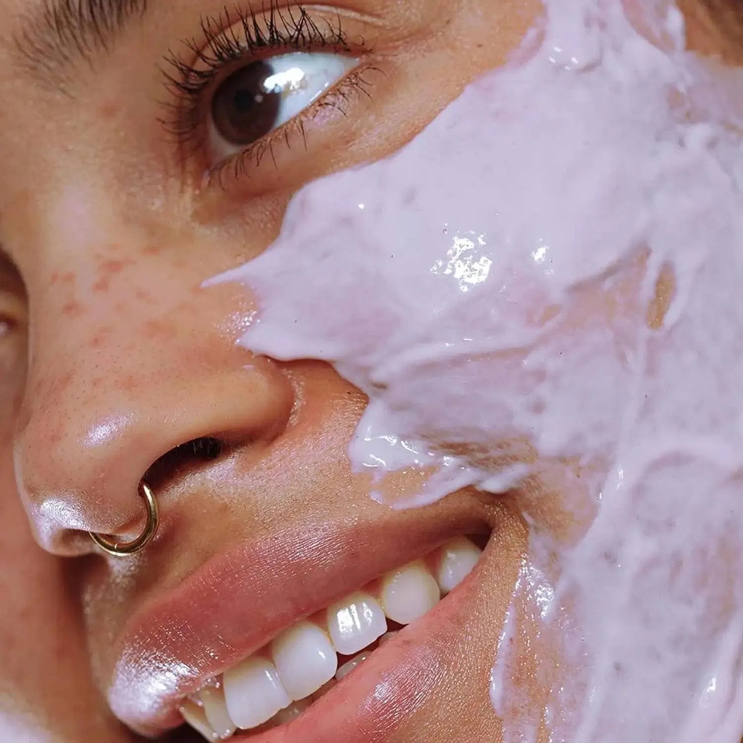 Olehana Face Care Mud Clay Mask with Vitamin C, Hyaluronic Acid for Anti-Aging, Brightening, Whitening Exfoliating Face Mask