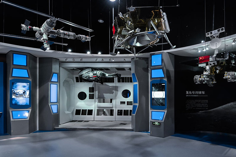 43" J Curved 4K Monitor, Touch Screen LCD Display for Gaming, Gambling, Game, Casino, Jackpot