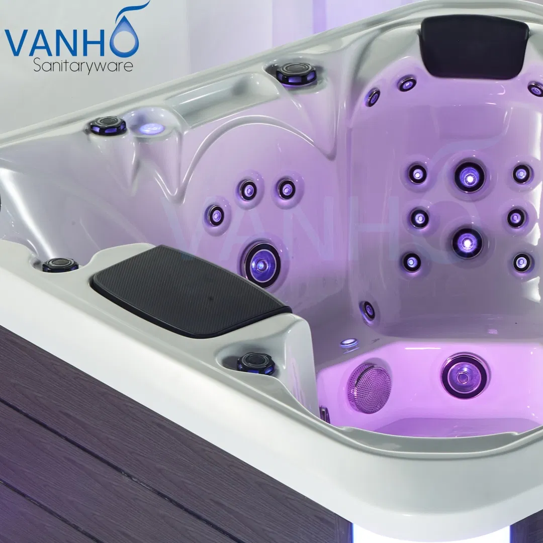 Уличный СПА бассейн-ванна с гидромассажем и подсветкой