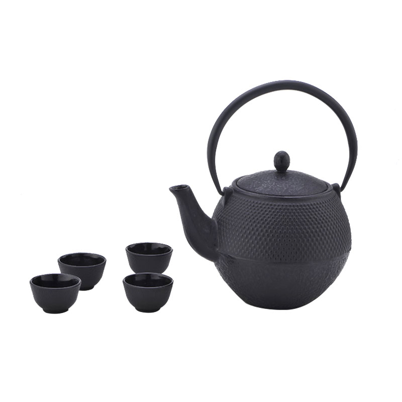 Чайный набор из чугуна с эмалированными чашками