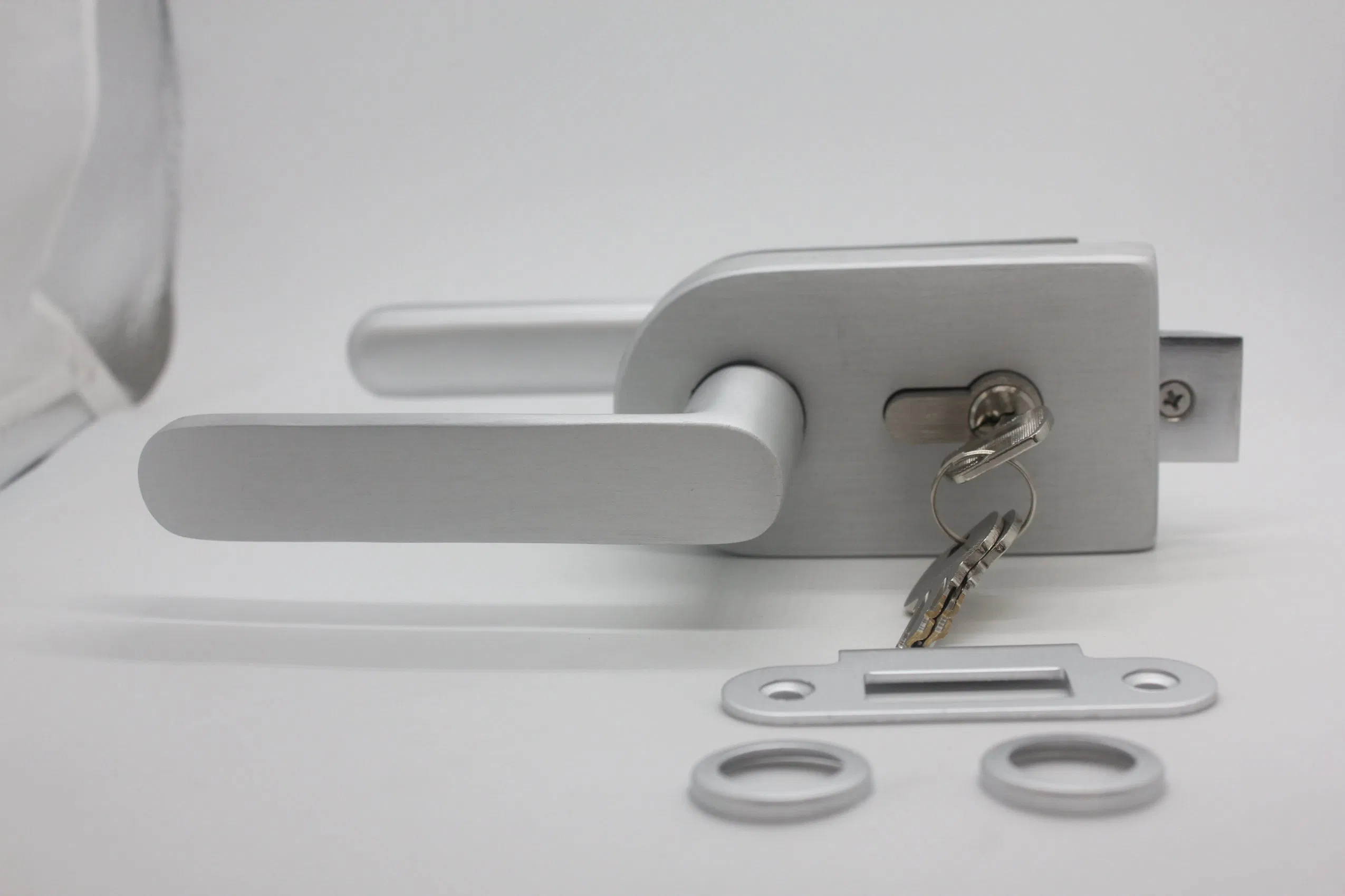 Frameless Aluminium Sliding Glass Door Lock for Glass Security with Leverv Handle Offset Lock with Cylinder Door Lock Manufacturer
