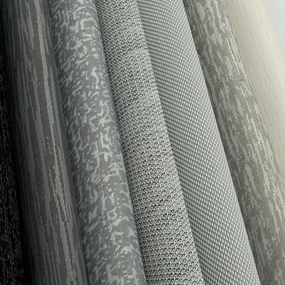 Custom Animal Print Roller Blind Fabric for a Wild and Exotic Window Fashion