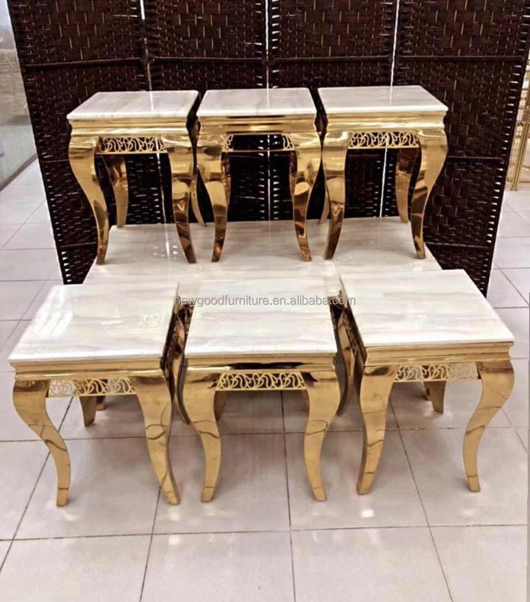 Столик кофейный металлический для гостиной