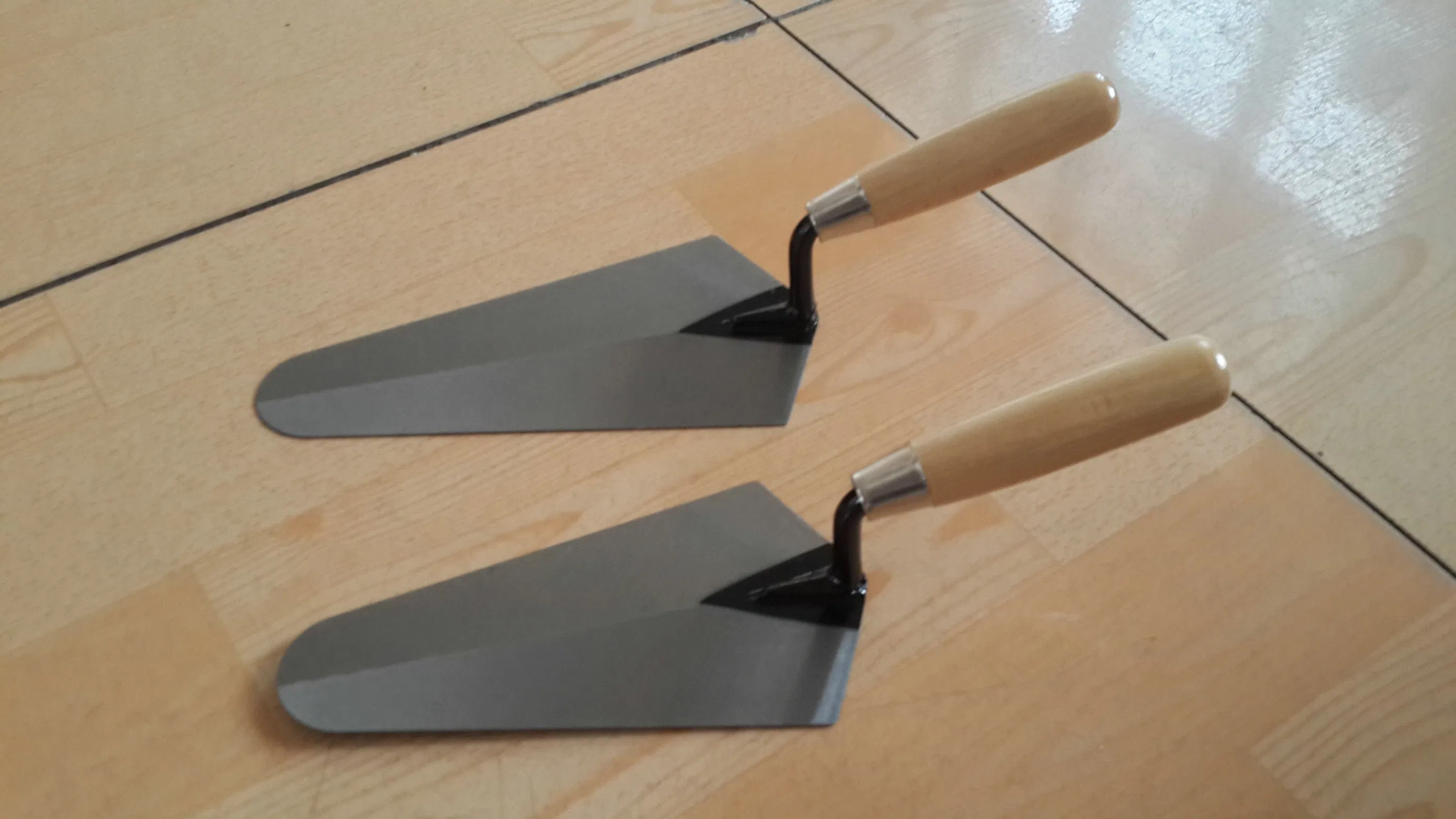 Carbon Steel Bricklaying Trowel Drywall Hand Tools with Wood Handle
