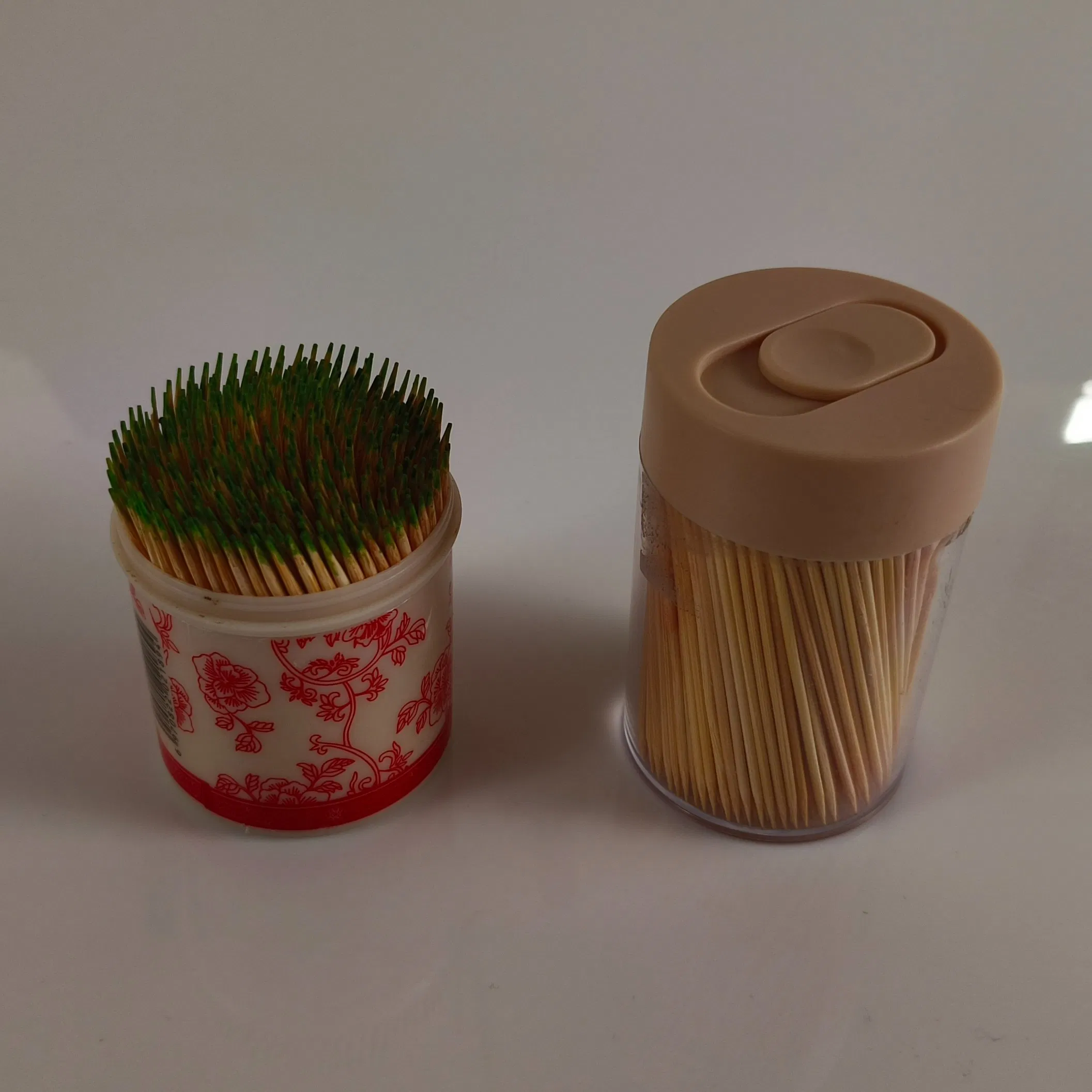 Decorative Bamboo Cocktail Toothpicks, Heart-Shaped and Colorful Perfect for Desserts and Drinks