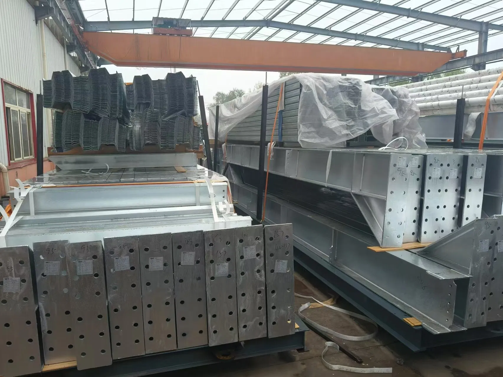 Multi-Story Steel Staircase and Ramps/High Intensity/with Professional Design