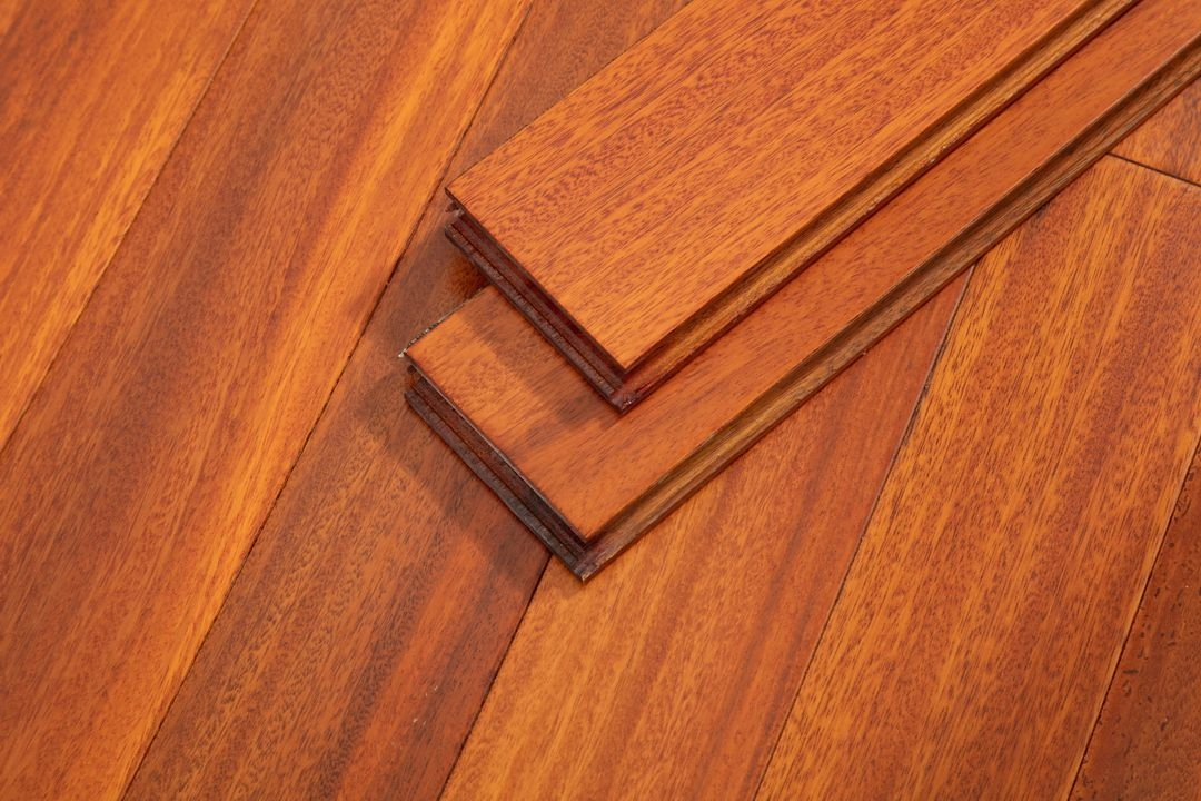 Ламинированный паркет из дуба для дома и улицы