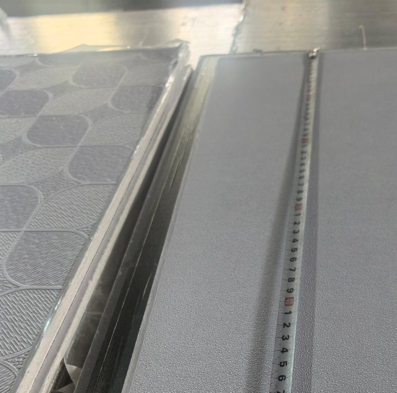 Decorative Vinyl Faced Gypsum Tiles with Heat Insulation Aluminum Foil Back