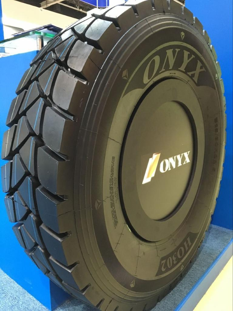 Шина грузовая Onyx 11R22.5 315/80R22.5 12.00R24