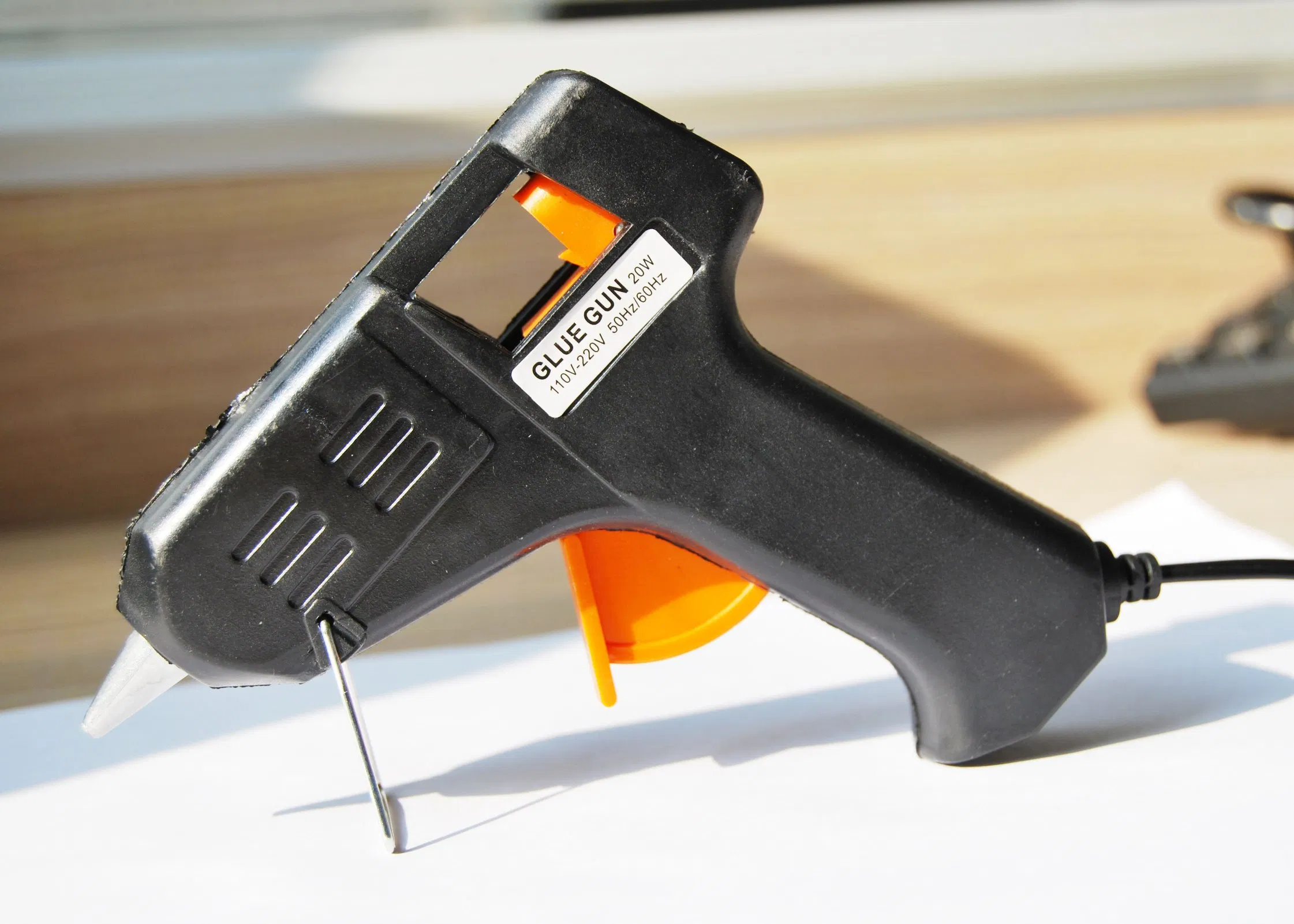 Black Electric Hot Melt Glue Gun 20W for Bonding