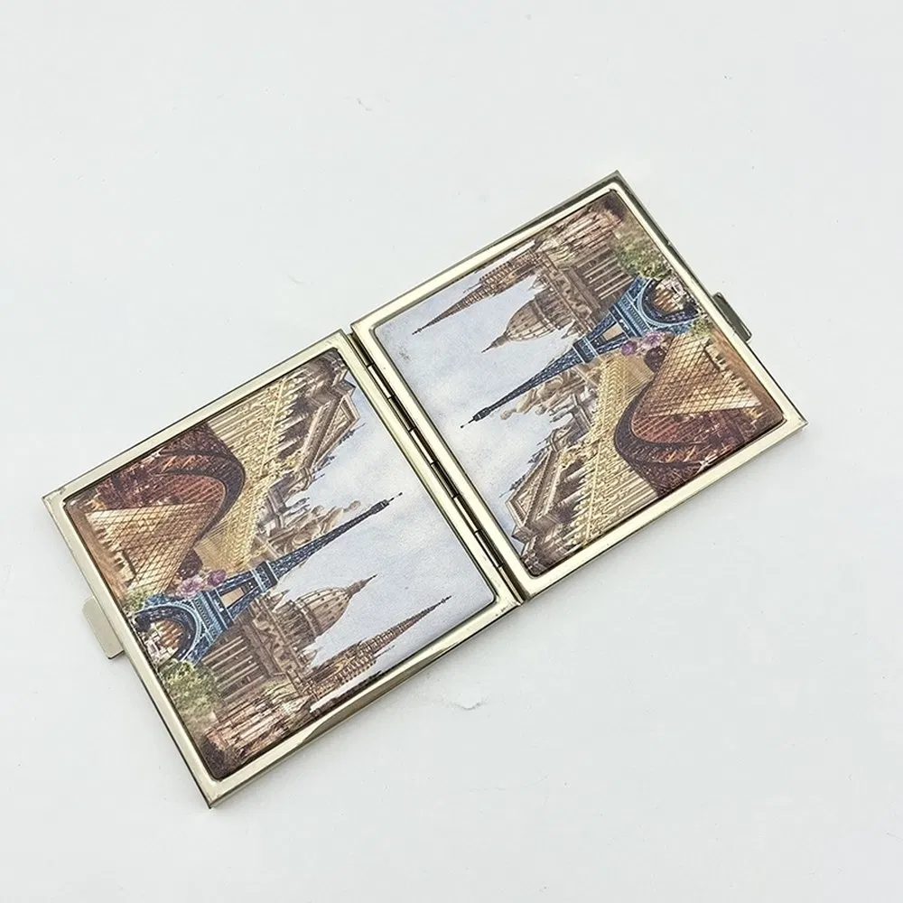 Waterproof and Dustproof Quiet Opening and Closing Portable Compact Mirror