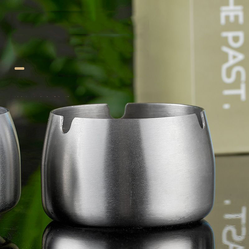 Factory Wholesale Custom Large Small Mental Stainless Steel Cigar Ashtray with Lid for Car Home Offices Room Decor Gift