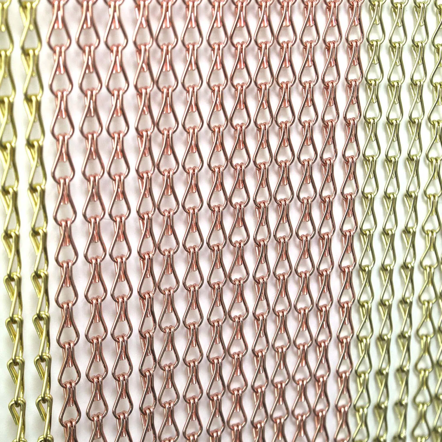 Versatile Double Hook Chain Link Screen for Wall Decoration Needs