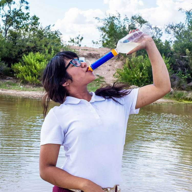 Hot Sale Foldable Safety Activated Carbon Portable Outdoor Water Straw Purifier