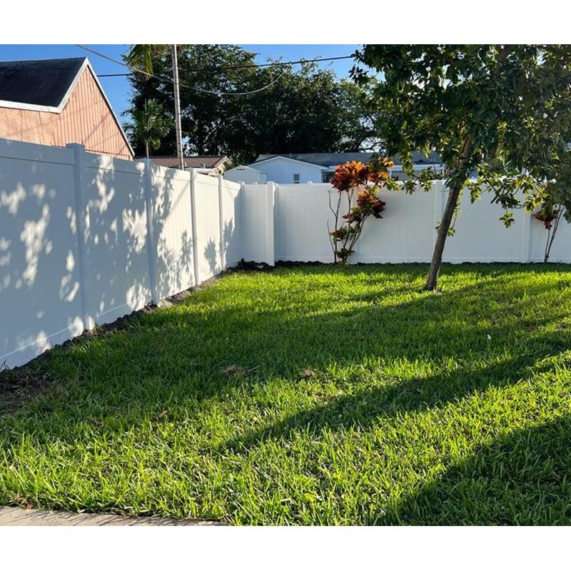 Hsj Heavy Duty Vinyl Privacy Fence Plastic UV Resistant Easy to Assemble 8X8 PVC Panel Farm Fence Garden Privacy White PVC Privacy Fence