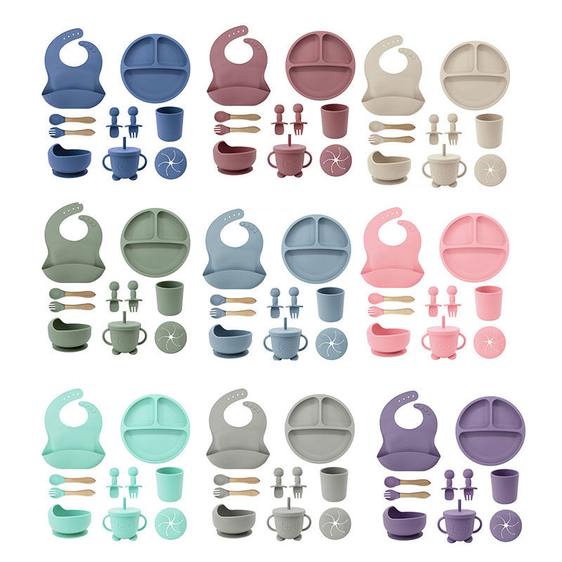 Silicone Baby Feeding Set Kids Dining Dinnerware Including Bib Plate and Snack Cup with Spoon