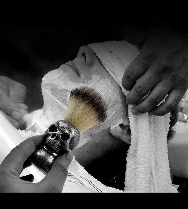 Barber Shop Skull Shaving Brush Beard Brush Men's Facial Beard Cleaning Tool Foaming Brush Resin Handle Barber Shop Shaving Tools