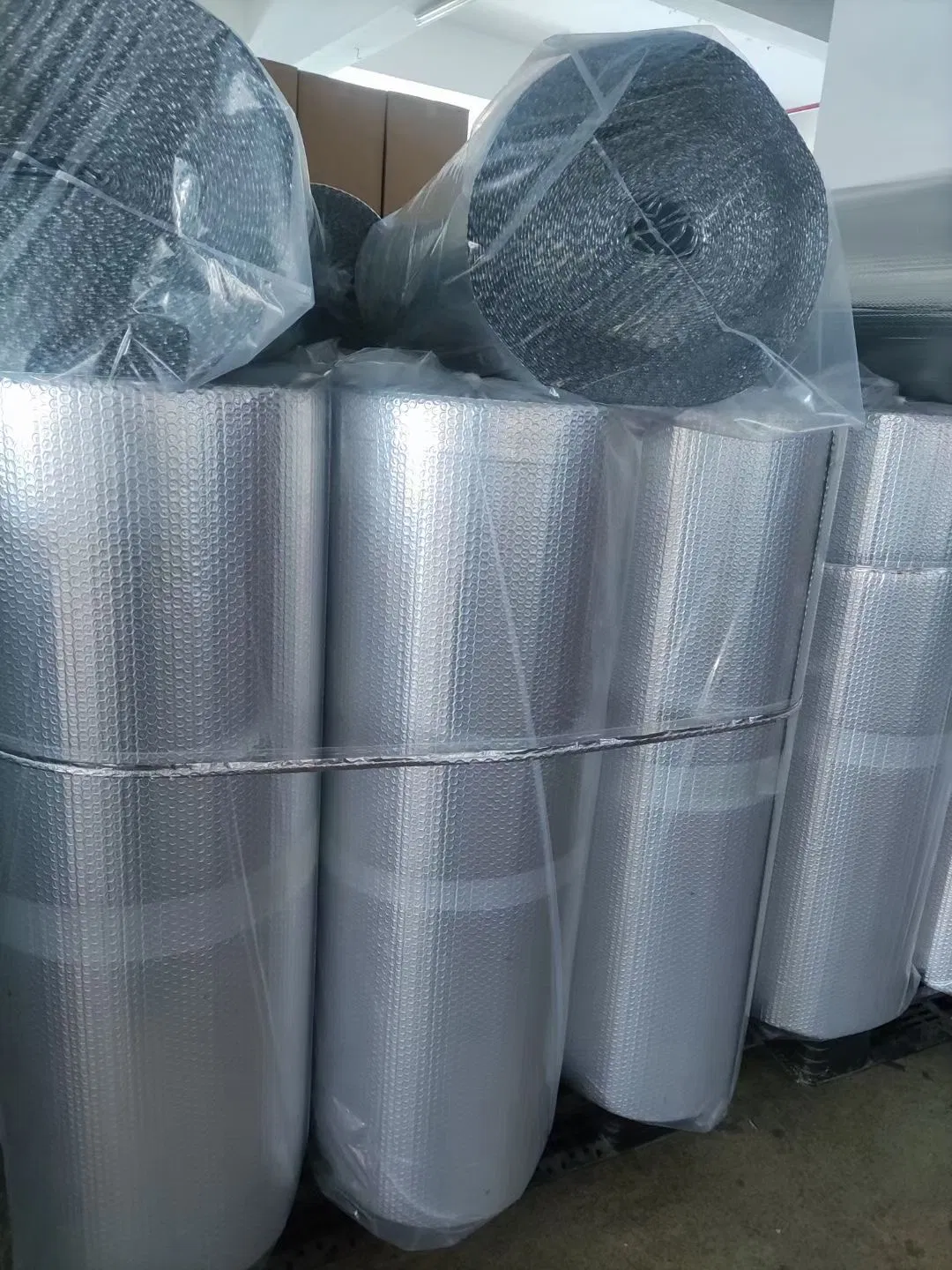 Customized Size Thermal Foil Insulation Wrap Multipurpose General Loft Shed Garage Insulation Foil Wrap