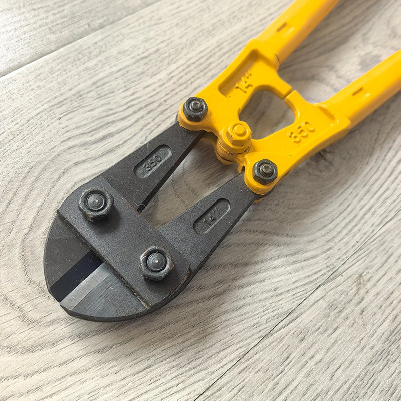 High Quality European Type Bolt Cutter for Heavy Duty Cutting Work