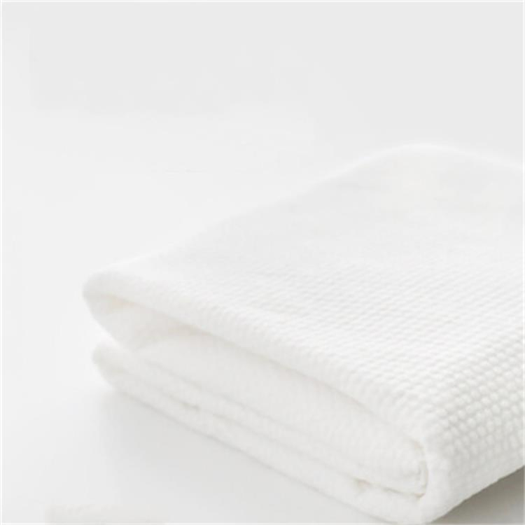 Premium Disposable White Bath Towels for Travel and Hotels
